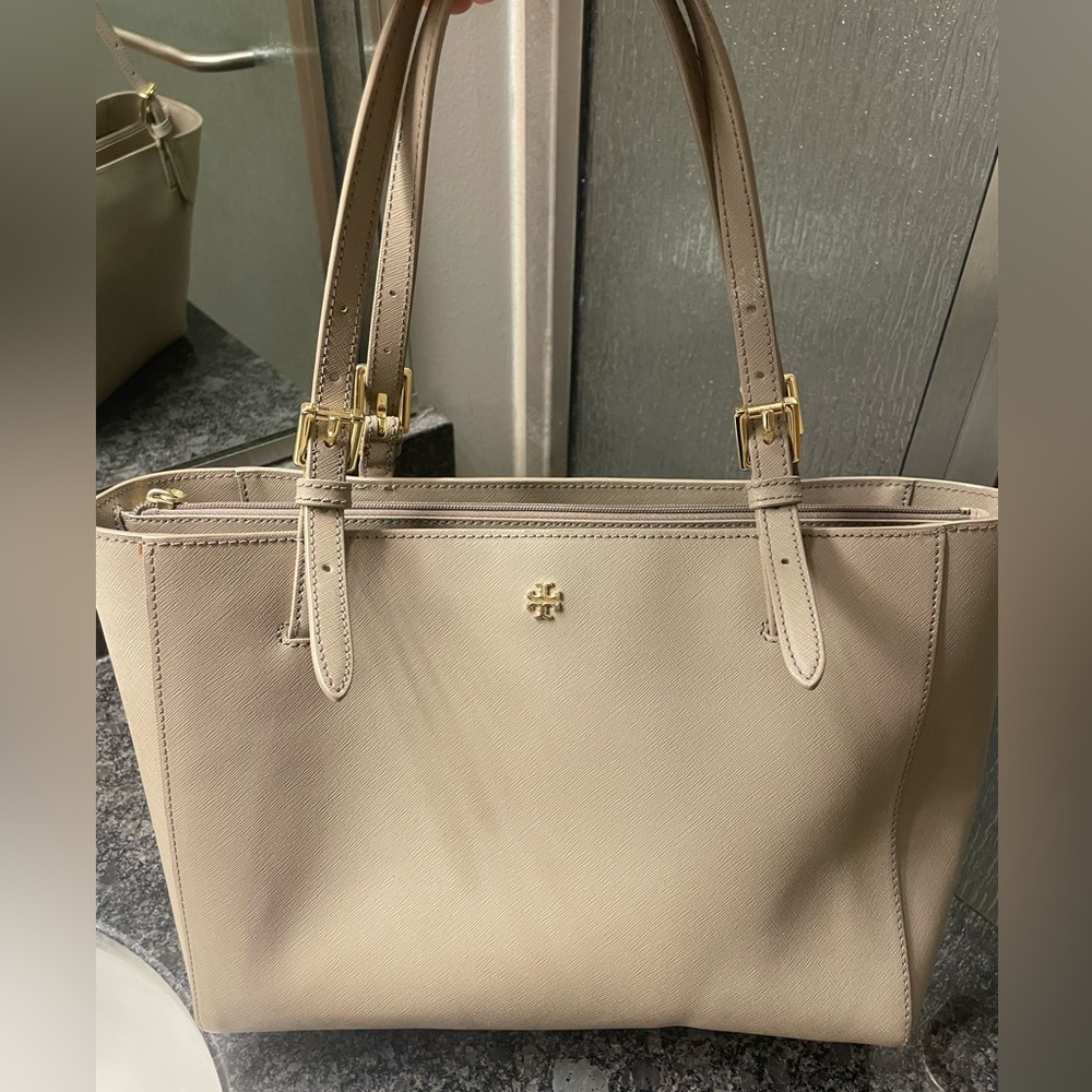 Tory Burch Perry tote